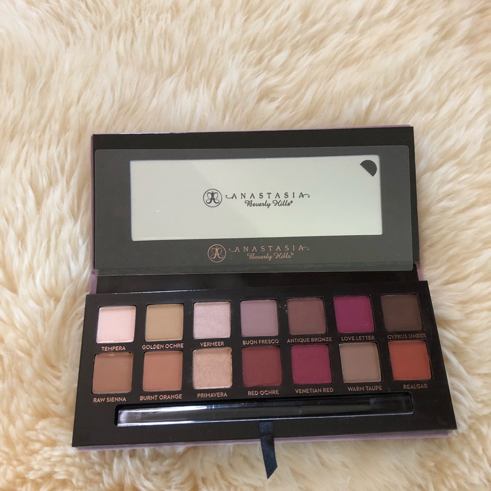 Anastasia Beverly Hills Modern Renaissance palette